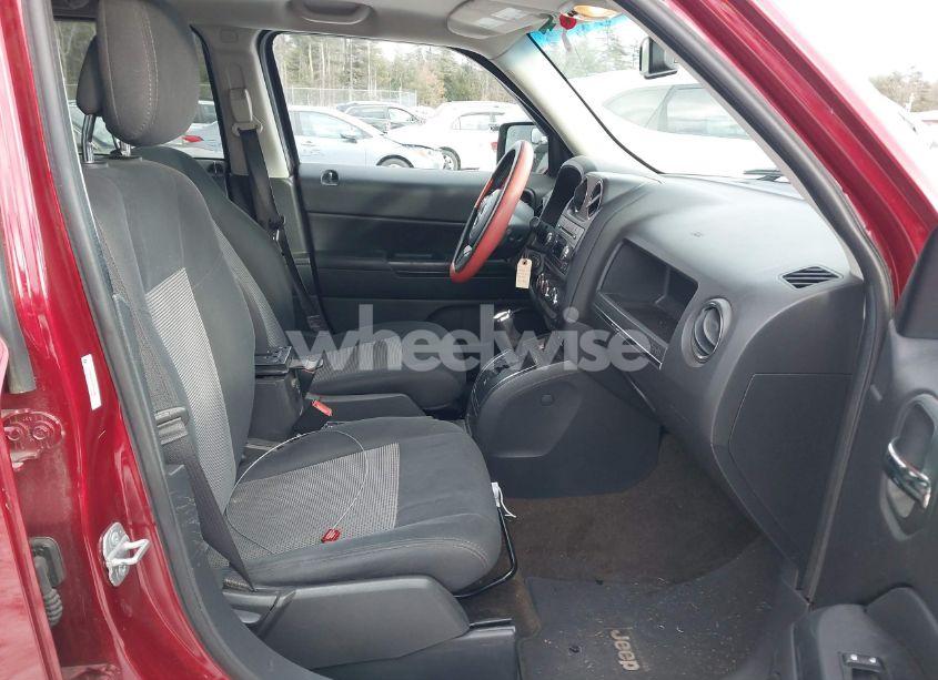 Photo 5 of 2014 Jeep Patriot LATITUDE (VIN 1C4NJRFB6ED913927)