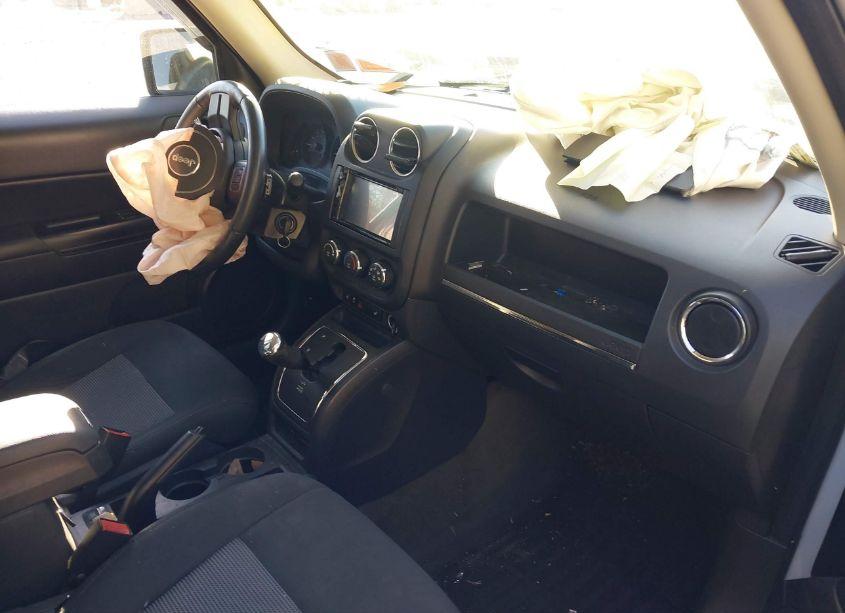 Photo 5 of 2016 Jeep Patriot LATITUDE (VIN 1C4NJRFB6GD775731)