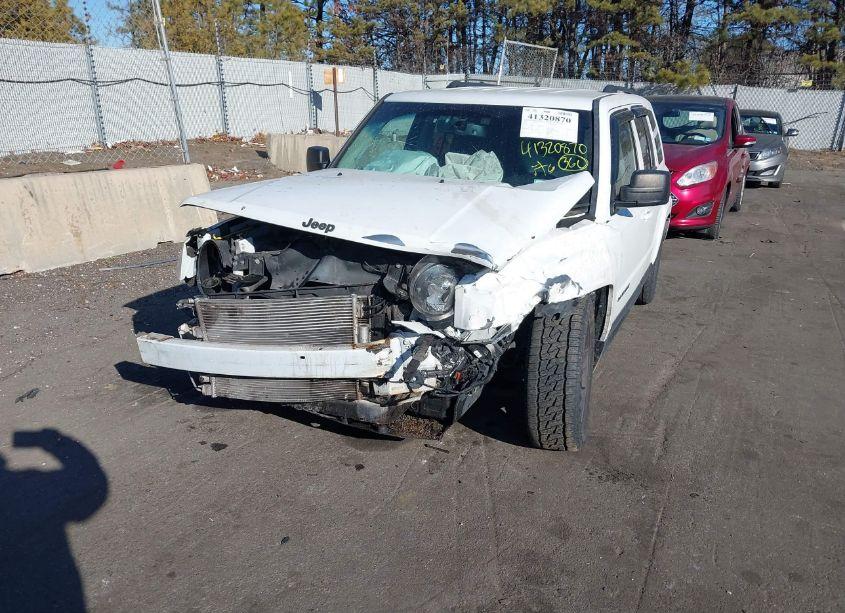 Photo 6 of 2016 Jeep Patriot LATITUDE (VIN 1C4NJRFB6GD775731)