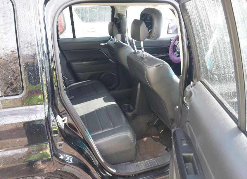 Photo 8 of 2017 Jeep Patriot HIGH ALTITUDE 4X4 (VIN 1C4NJRFB6HD135830)