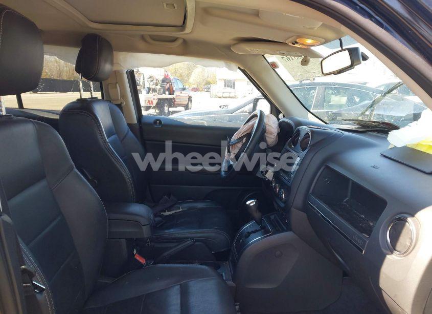 Photo 5 of 2017 Jeep Patriot HIGH ALTITUDE 4X4 (VIN 1C4NJRFB6HD194750)