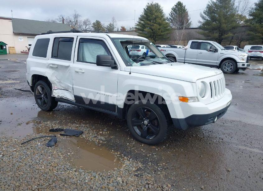 2014 Jeep Patriot LATITUDE (VIN 1C4NJRFB7ED630274) main photo
