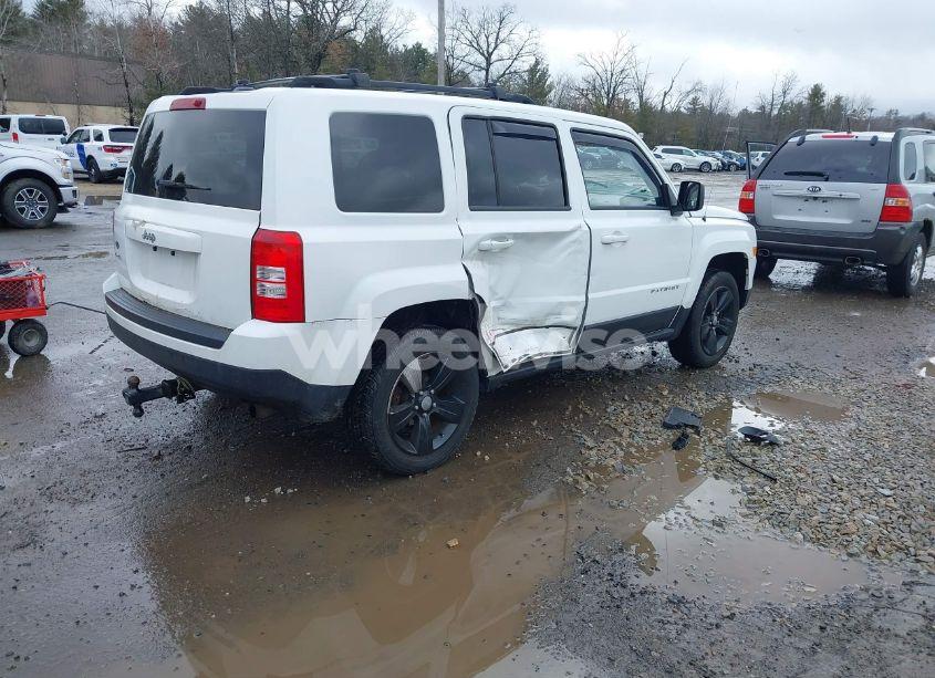 Photo 4 of 2014 Jeep Patriot LATITUDE (VIN 1C4NJRFB7ED630274)