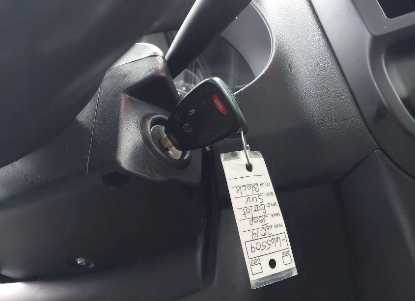 Photo 11 of 2014 Jeep Patriot LATITUDE (VIN 1C4NJRFB7ED665509)