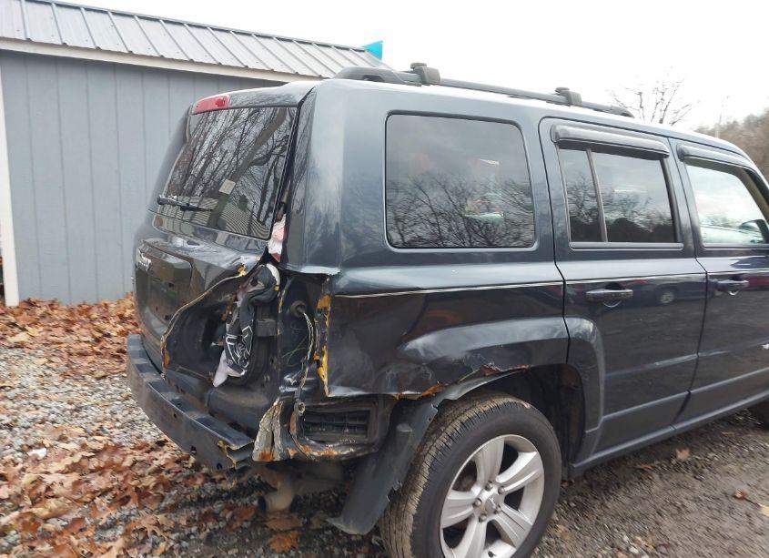 Photo 12 of 2014 Jeep Patriot LATITUDE (VIN 1C4NJRFB7ED665509)