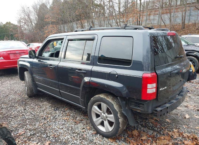 Photo 3 of 2014 Jeep Patriot LATITUDE (VIN 1C4NJRFB7ED665509)