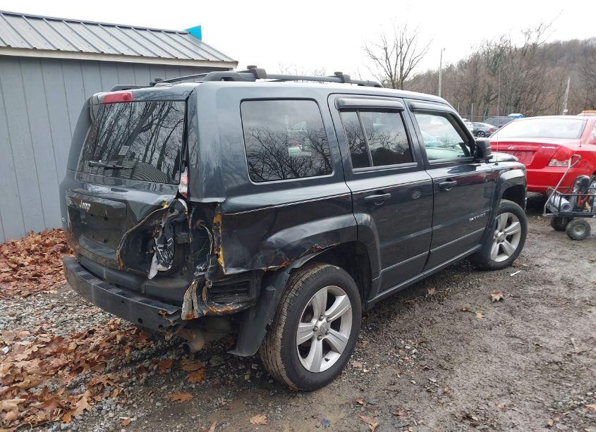 Photo 4 of 2014 Jeep Patriot LATITUDE (VIN 1C4NJRFB7ED665509)