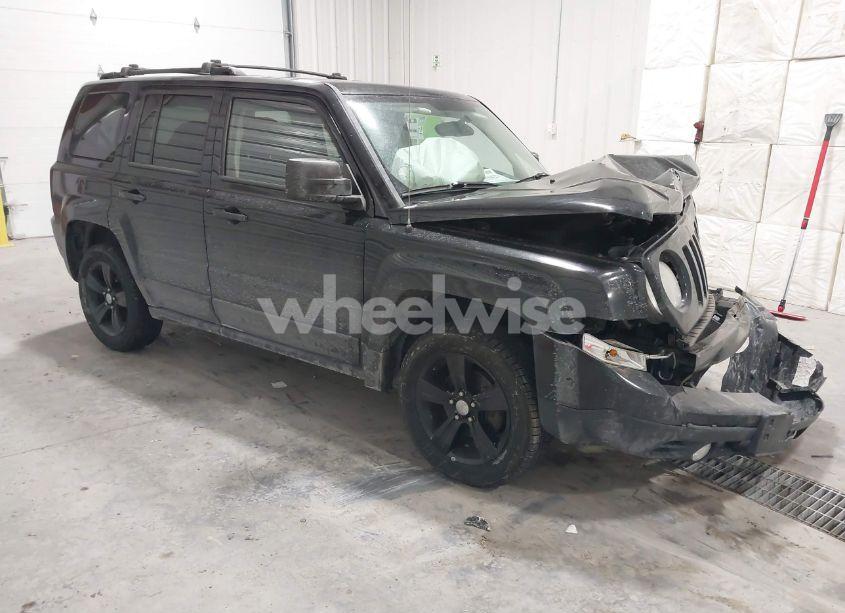 2014 Jeep Patriot LATITUDE (VIN 1C4NJRFB7ED694024) main photo