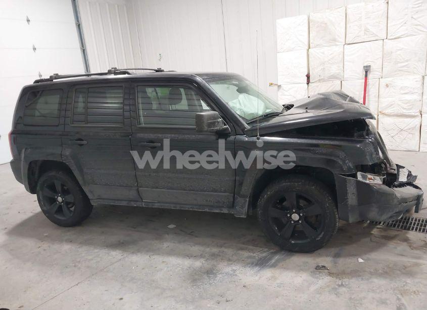 Photo 13 of 2014 Jeep Patriot LATITUDE (VIN 1C4NJRFB7ED694024)