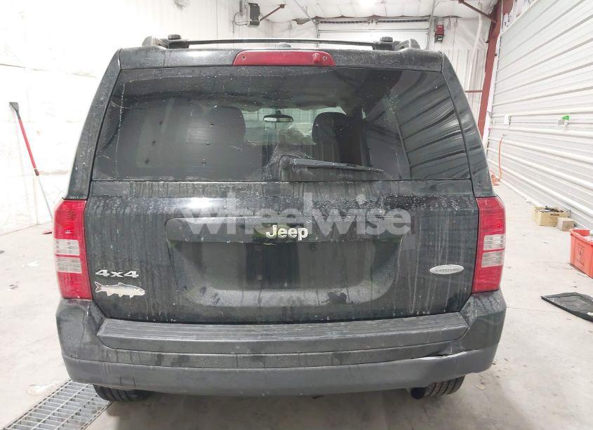 Photo 16 of 2014 Jeep Patriot LATITUDE (VIN 1C4NJRFB7ED694024)