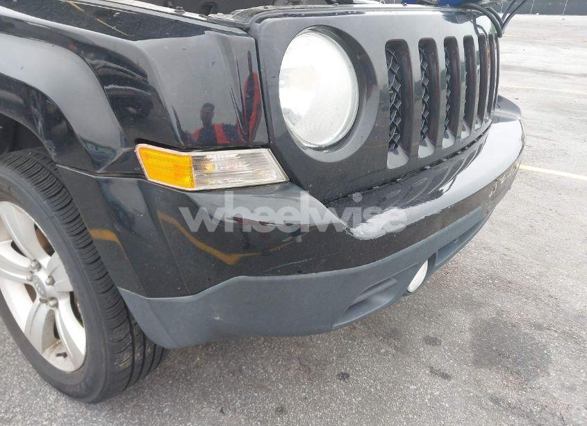 Photo 6 of 2014 Jeep Patriot LATITUDE (VIN 1C4NJRFB7ED713462)