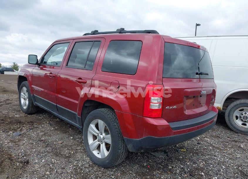 Photo 3 of 2014 Jeep Patriot LATITUDE (VIN 1C4NJRFB7ED718239)