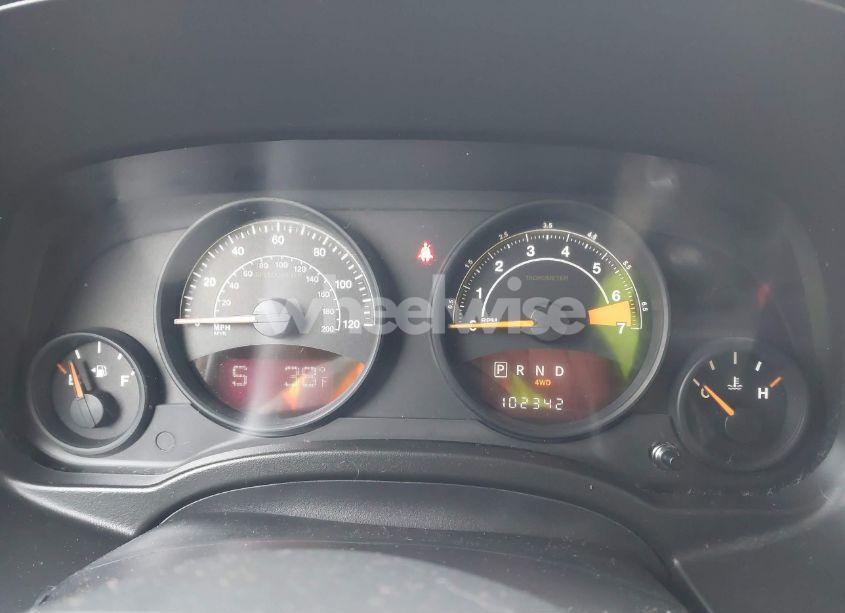 Photo 7 of 2014 Jeep Patriot LATITUDE (VIN 1C4NJRFB7ED718239)