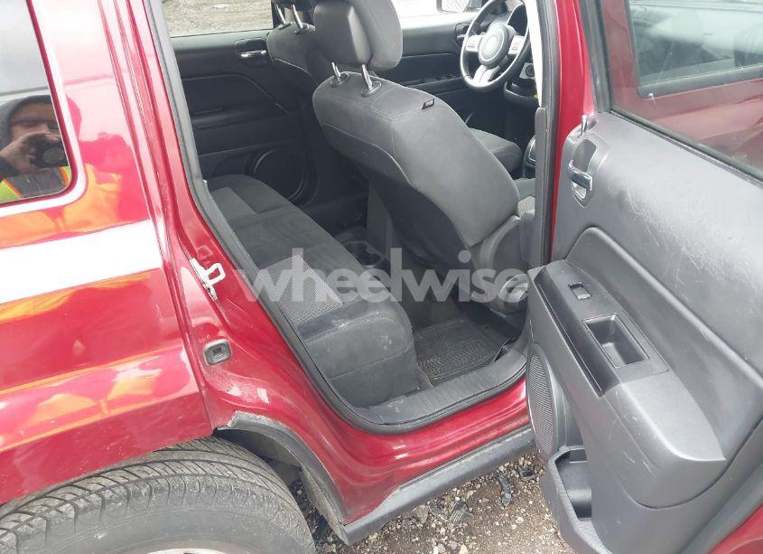 Photo 8 of 2014 Jeep Patriot LATITUDE (VIN 1C4NJRFB7ED718239)