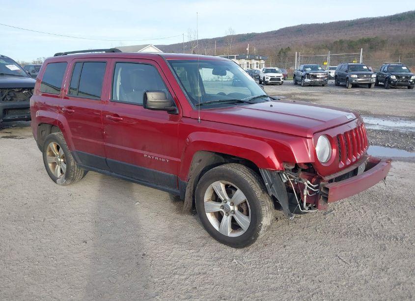 2014 Jeep Patriot LATITUDE (VIN 1C4NJRFB7ED734392) main photo