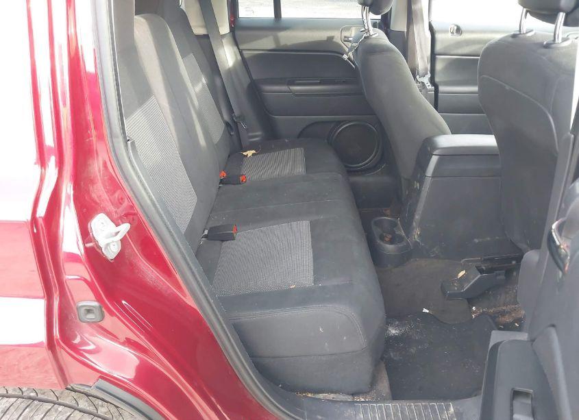 Photo 8 of 2014 Jeep Patriot LATITUDE (VIN 1C4NJRFB7ED734392)