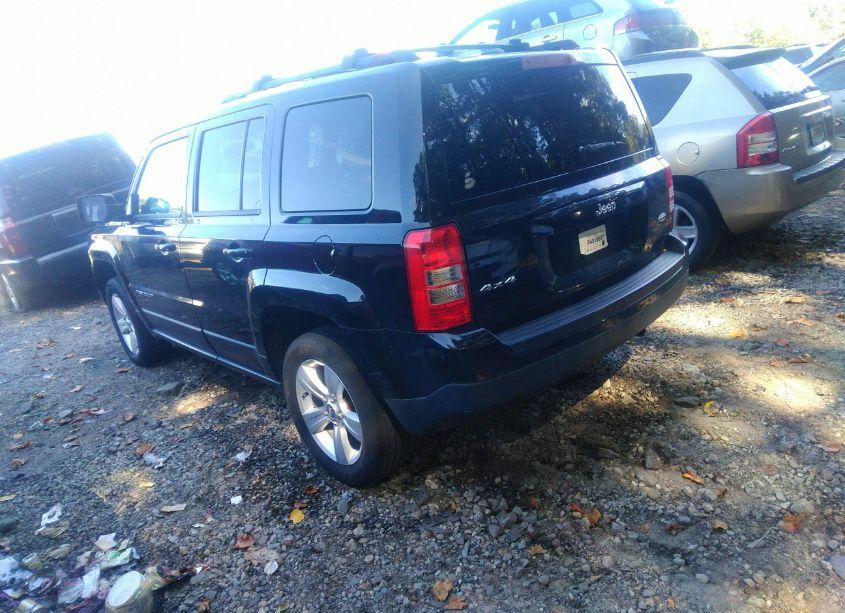 Photo 3 of 2014 Jeep Patriot LATITUDE (VIN 1C4NJRFB7ED784774)