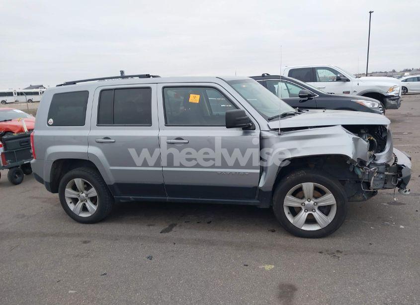 Photo 13 of 2014 Jeep Patriot LATITUDE (VIN 1C4NJRFB7ED796505)