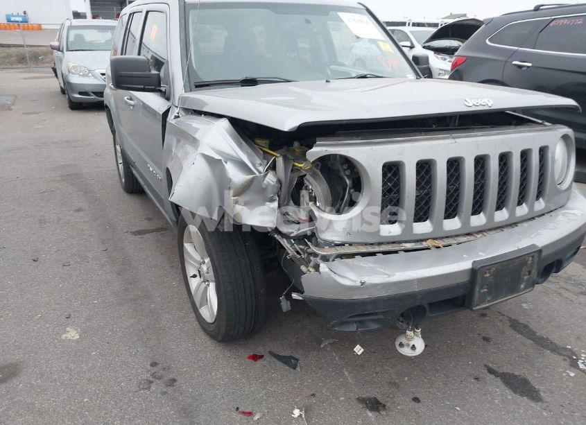 Photo 6 of 2014 Jeep Patriot LATITUDE (VIN 1C4NJRFB7ED796505)