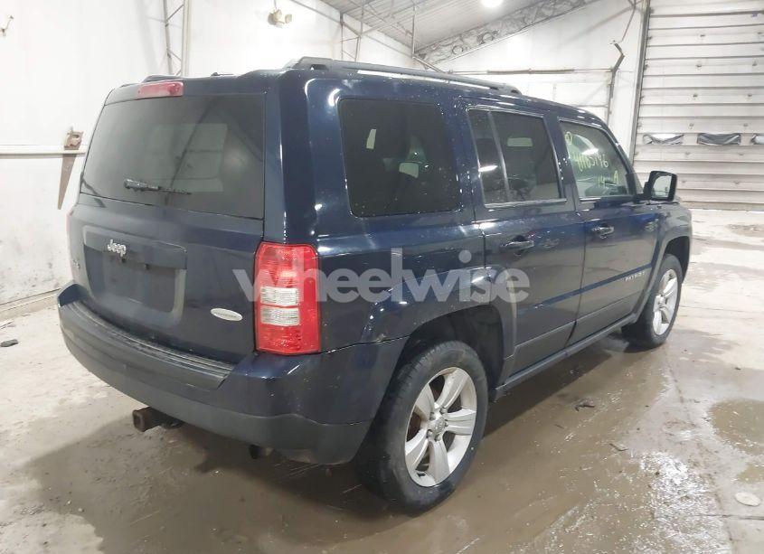 Photo 4 of 2014 Jeep Patriot LATITUDE (VIN 1C4NJRFB7ED905125)