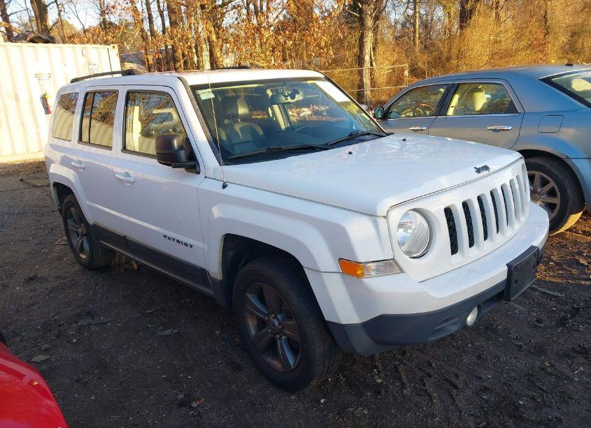 2015 Jeep Patriot HIGH ALTITUDE EDITION (VIN 1C4NJRFB7FD317677) main photo