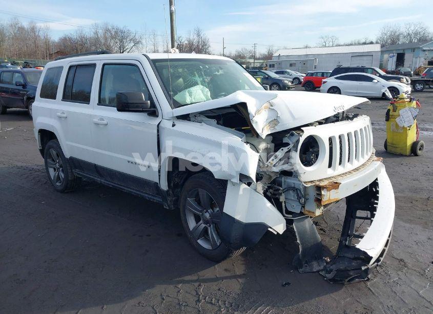 2015 Jeep Patriot HIGH ALTITUDE EDITION (VIN 1C4NJRFB7FD417682) main photo