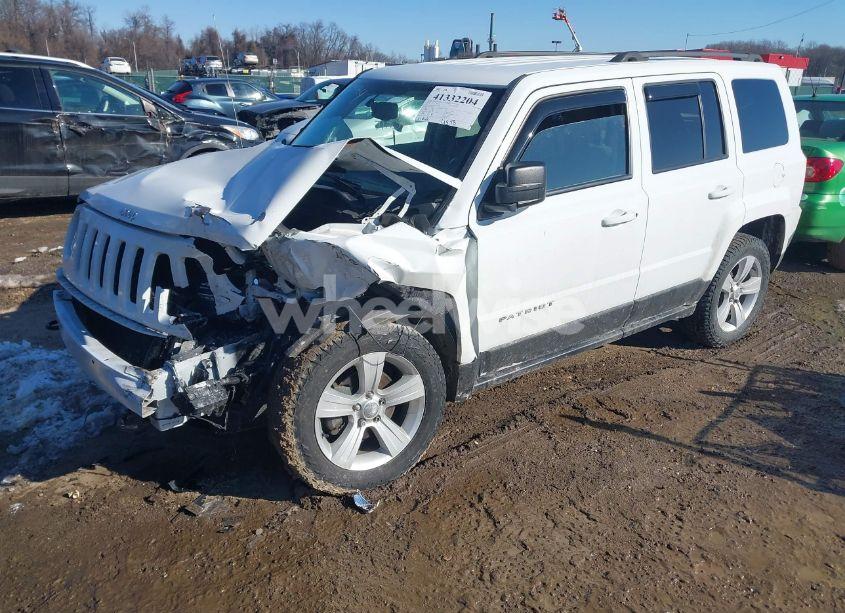 Photo 2 of 2016 Jeep Patriot LATITUDE (VIN 1C4NJRFB7GD672219)