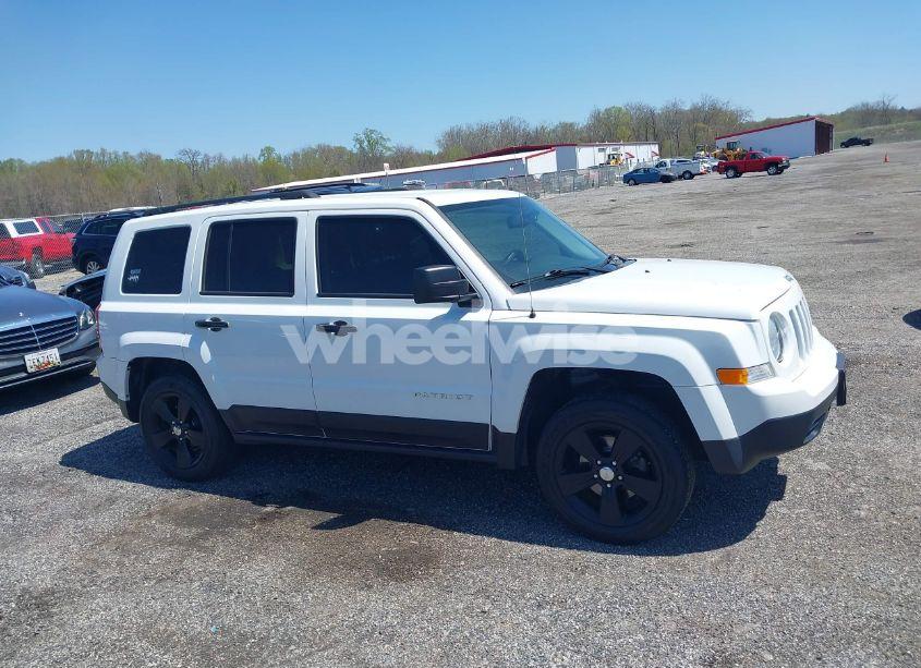 Photo 13 of 2016 Jeep Patriot LATITUDE (VIN 1C4NJRFB7GD718468)