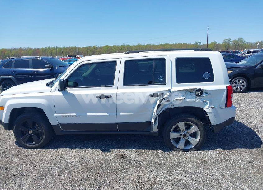 Photo 14 of 2016 Jeep Patriot LATITUDE (VIN 1C4NJRFB7GD718468)