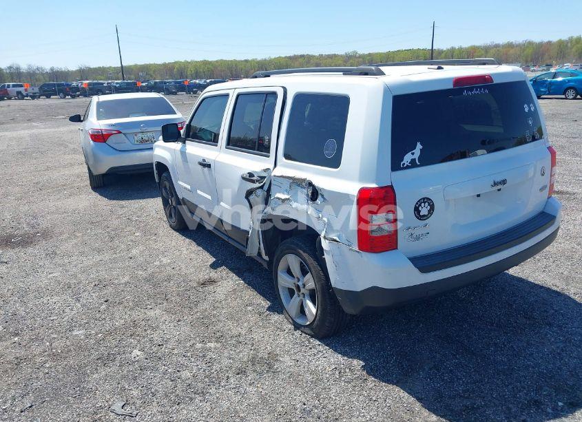 Photo 3 of 2016 Jeep Patriot LATITUDE (VIN 1C4NJRFB7GD718468)