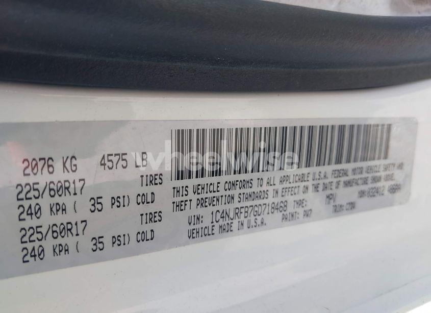 Photo 9 of 2016 Jeep Patriot LATITUDE (VIN 1C4NJRFB7GD718468)