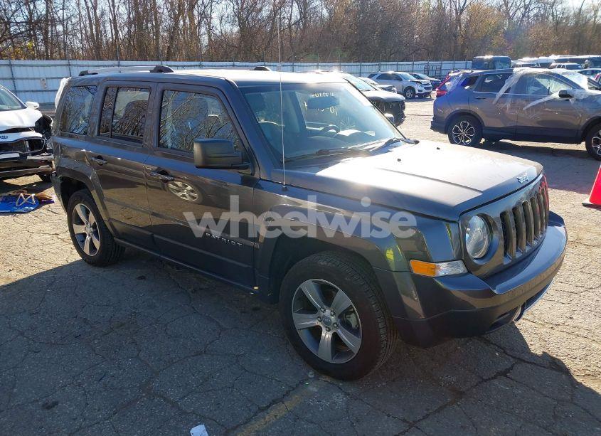 2017 Jeep Patriot HIGH ALTITUDE 4X4 (VIN 1C4NJRFB7HD194823) main photo
