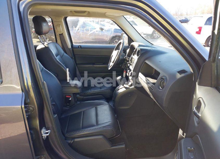 Photo 5 of 2017 Jeep Patriot HIGH ALTITUDE 4X4 (VIN 1C4NJRFB7HD194823)