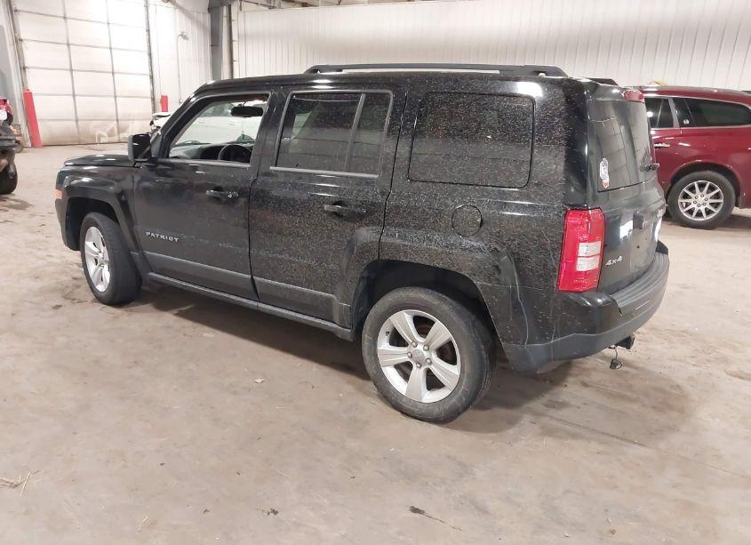 Photo 3 of 2014 Jeep Patriot LATITUDE (VIN 1C4NJRFB8ED651523)
