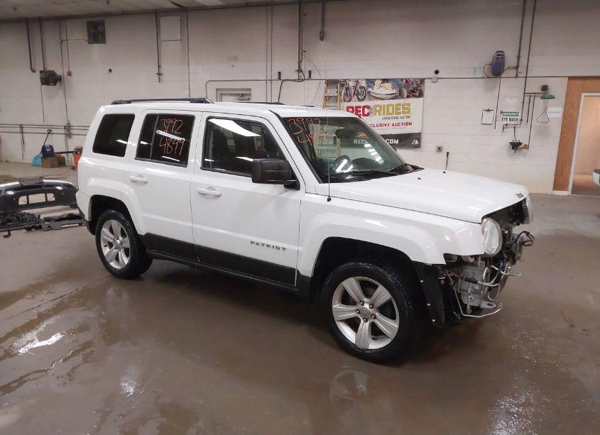 2014 Jeep Patriot LATITUDE (VIN 1C4NJRFB8ED721666) main photo