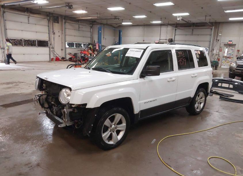 Photo 2 of 2014 Jeep Patriot LATITUDE (VIN 1C4NJRFB8ED721666)