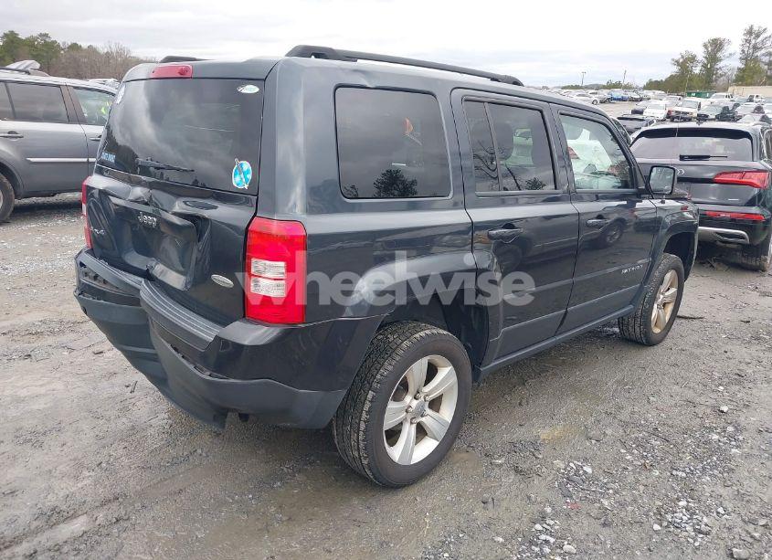 Photo 4 of 2014 Jeep Patriot LATITUDE (VIN 1C4NJRFB8ED759947)