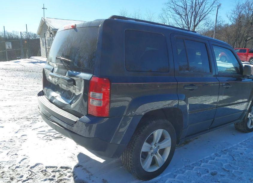 Photo 15 of 2014 Jeep Patriot LATITUDE (VIN 1C4NJRFB8ED883846)
