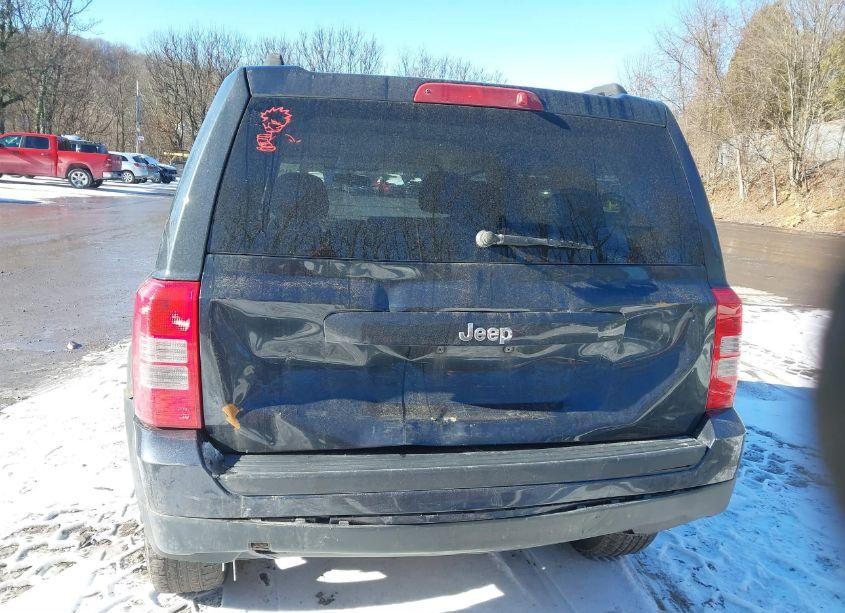Photo 6 of 2014 Jeep Patriot LATITUDE (VIN 1C4NJRFB8ED883846)