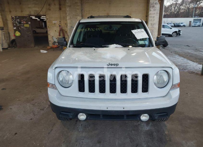 Photo 12 of 2014 Jeep Patriot LATITUDE (VIN 1C4NJRFB8ED885323)
