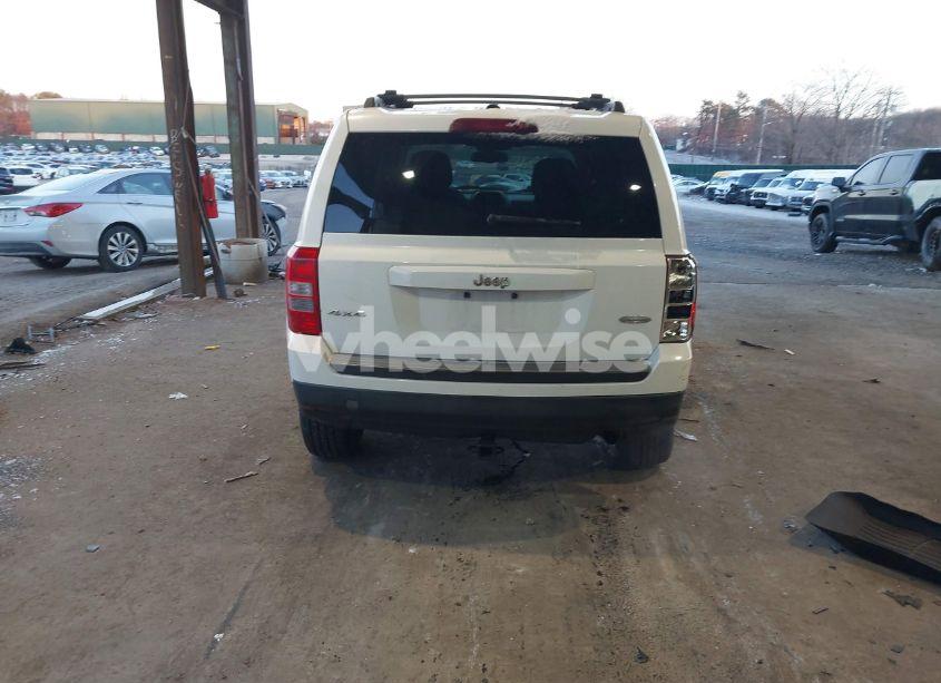 Photo 16 of 2014 Jeep Patriot LATITUDE (VIN 1C4NJRFB8ED885323)