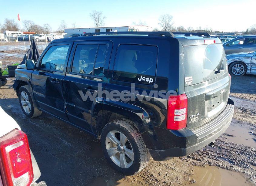 Photo 3 of 2014 Jeep Patriot LATITUDE (VIN 1C4NJRFB8ED898279)