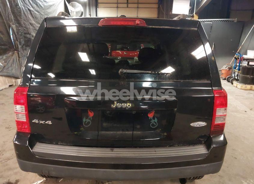 Photo 16 of 2015 Jeep Patriot HIGH ALTITUDE EDITION (VIN 1C4NJRFB8FD143487)