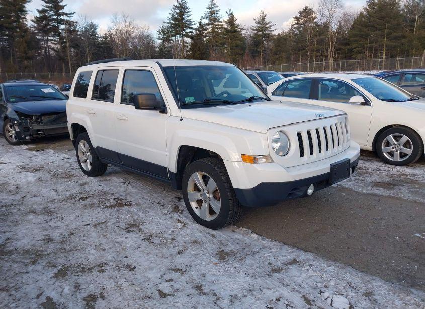2015 Jeep Patriot LATITUDE (VIN 1C4NJRFB8FD289999) main photo
