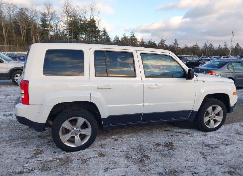 Photo 14 of 2015 Jeep Patriot LATITUDE (VIN 1C4NJRFB8FD289999)