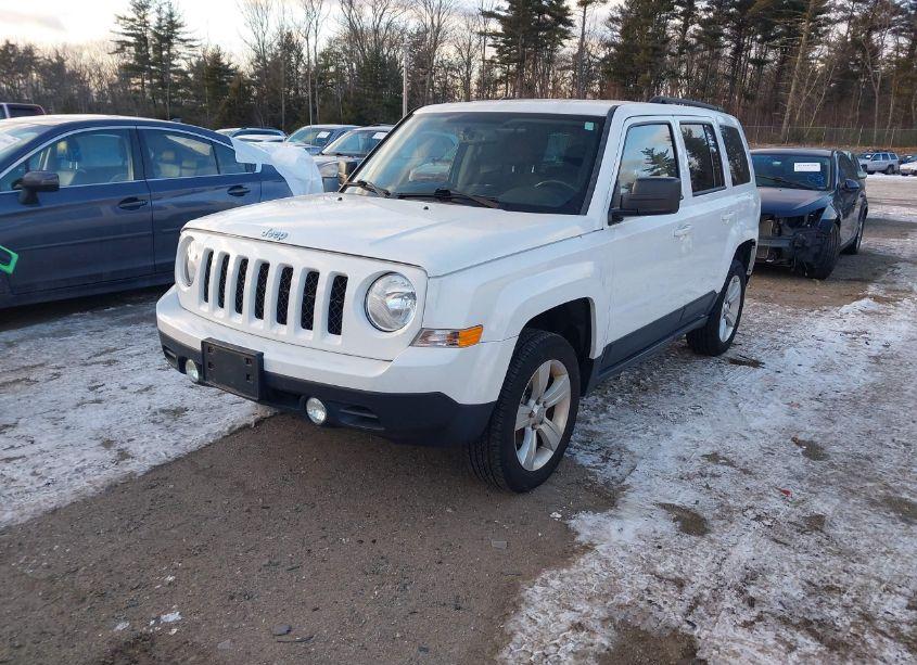 Photo 2 of 2015 Jeep Patriot LATITUDE (VIN 1C4NJRFB8FD289999)