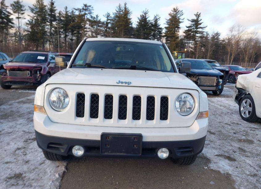 Photo 6 of 2015 Jeep Patriot LATITUDE (VIN 1C4NJRFB8FD289999)