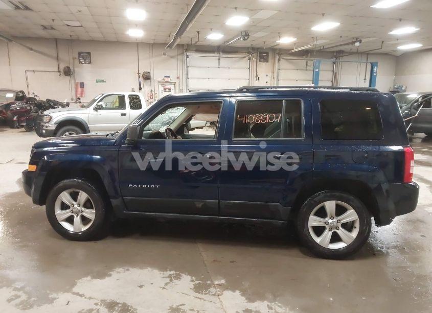 Photo 14 of 2015 Jeep Patriot LATITUDE (VIN 1C4NJRFB8FD382893)