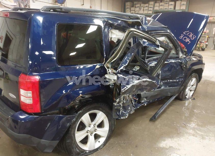 Photo 17 of 2015 Jeep Patriot LATITUDE (VIN 1C4NJRFB8FD382893)