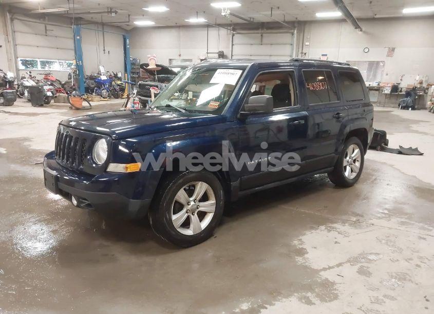 Photo 2 of 2015 Jeep Patriot LATITUDE (VIN 1C4NJRFB8FD382893)